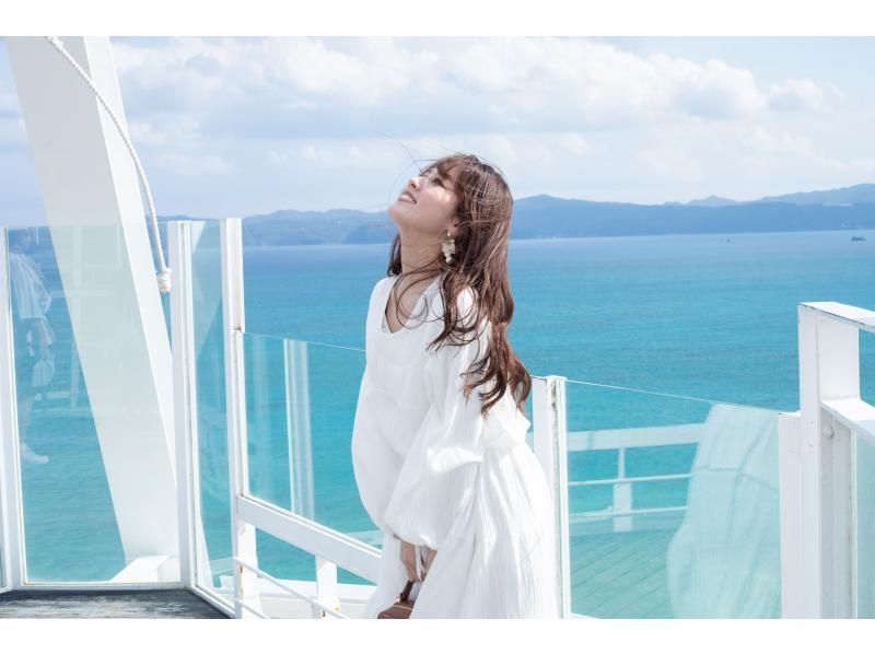 ＜沖縄・今帰仁、古宇利島＞選べるフォトツアー＊サプライズやプロポーズからファミリーでの記念写真までドローンも使いムービーにもの紹介画像