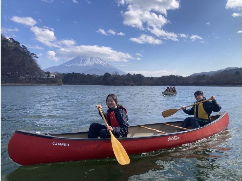 【山梨・精進湖】ステキな早朝の湖上から精進湖の大自然と富士山を満喫 ♪ カナディアンカヌー体験 ♪ の紹介画像