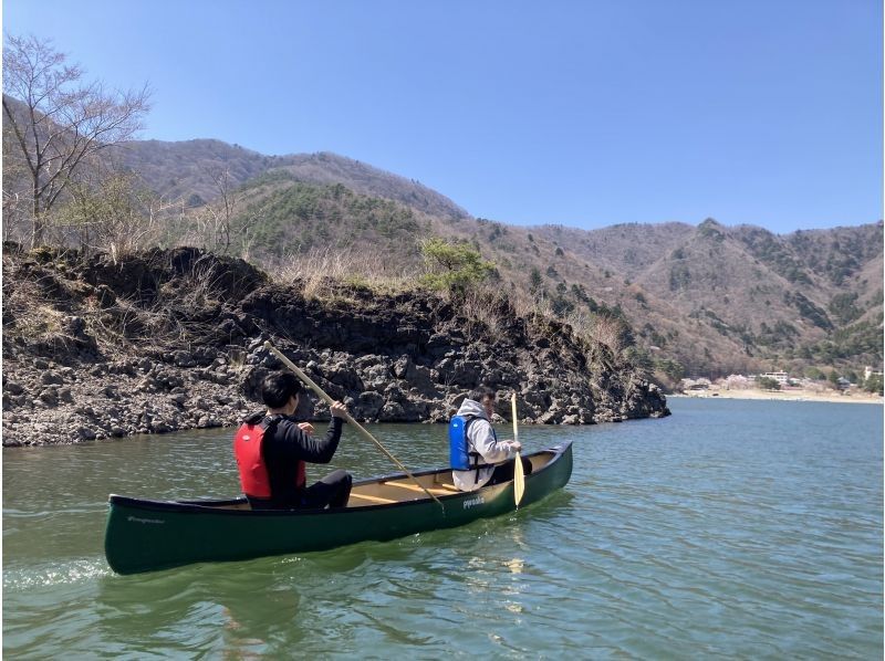 【山梨・精進湖】ステキな早朝の湖上から精進湖の大自然と富士山を満喫 ♪ カナディアンカヌー体験 ♪ の紹介画像