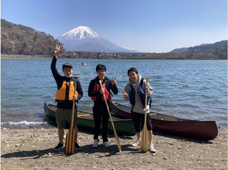 【山梨・精進湖】ステキな早朝の湖上から精進湖の大自然と富士山を満喫 ♪ カナディアンカヌー体験 ♪ の紹介画像