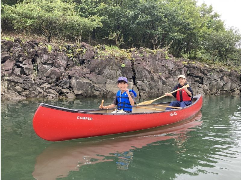 【山梨・精進湖】ステキな早朝の湖上から精進湖の大自然と富士山を満喫 ♪ カナディアンカヌー体験 ♪ の紹介画像