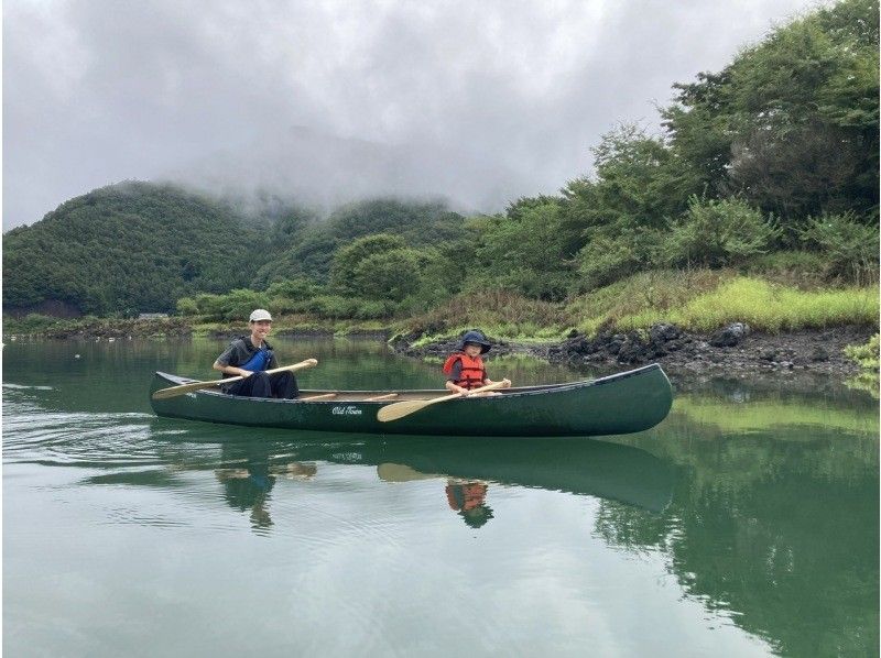 【山梨・精進湖】ステキな早朝の湖上から精進湖の大自然と富士山を満喫 ♪ カナディアンカヌー体験 ♪ の紹介画像