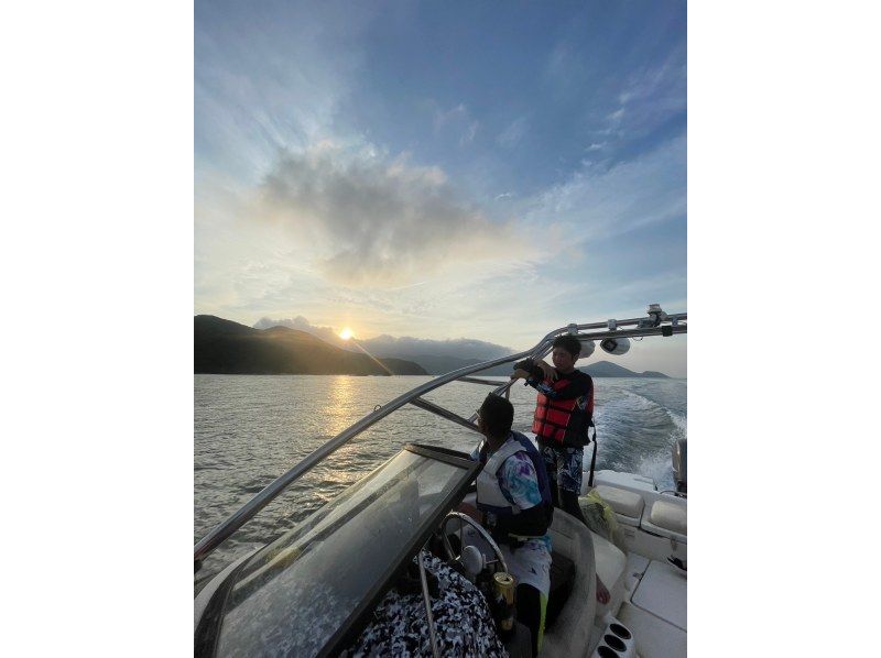 奄美大島【当日予約可能】サンセットクルーズ（90分）※口コミ投稿で撮影データの無料プレゼントあり※おひとり様もお任せください★の紹介画像