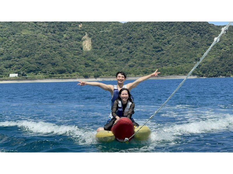 奄美大島　コウトリビーチ【当日予約可能】ボートツアー（120分）★シュノーケルとウェイク又はトーイング付★ドローン等無料撮影付き！の紹介画像