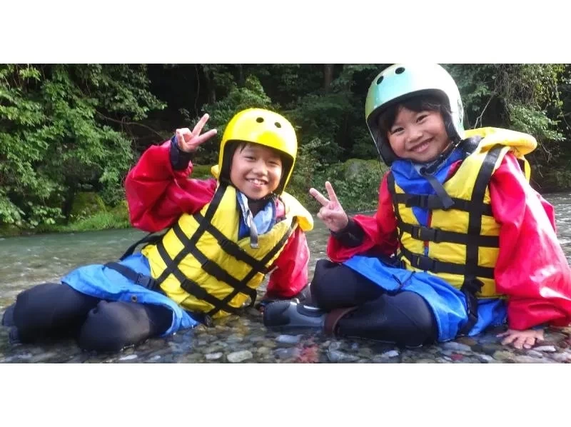 Participation from 1st grade is possible! Okutama half-day rafting. From beginner to experienced. Guided by kind, courteous and friendly staff. Close to the station/Parking availableの紹介画像