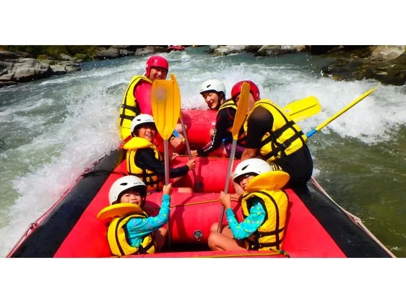 Participation from 1st grade is possible! Nagatoro half-day rafting. From beginner to experienced. Guided by kind, courteous and friendly staff. Near station/parking lotの紹介画像