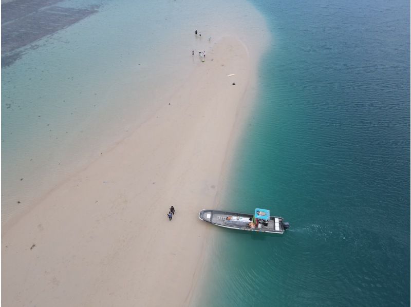奄美大島★チャンスは年に数回！砂浜が現れる幻のビーチかくれ浜【クリアSUPツアー】120分【地域クーポン対応】※ドローン空撮動画等撮影無料！の紹介画像