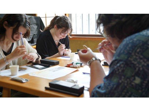 【愛知・岡崎】和ろうそく絵付け体験|蝋燭物語®️コース・手作り鉄燭台付き・貸切|サミット贈答品の老舗工房で手描き絵ろうそく作り 【愛知・岡崎】和ろうそく絵付け体験|蝋燭物語®️コース・手作り鉄燭台付き・貸切|サミット贈答品の老舗工房で手描き絵ろうそく作り