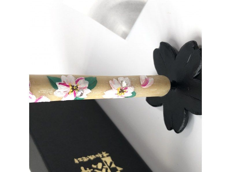 【愛知・岡崎】和ろうそく絵付け体験｜サミット贈答品の老舗工房で手描き絵ろうそく作り・鉄燭台付き・貸切の紹介画像