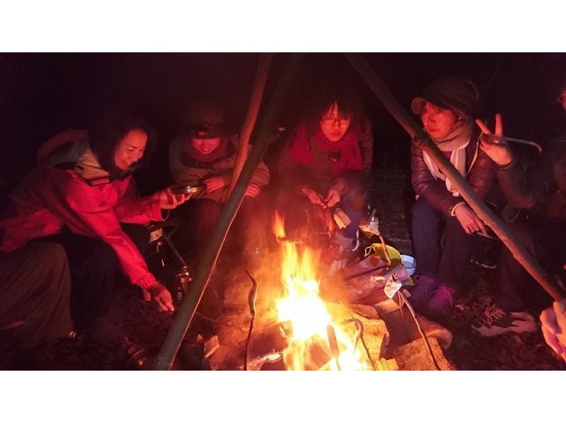 【大分・佐伯市】1組限定【1泊2日/♨️】「春の新緑/藤河内渓谷沢歩き」(焚火野営.2食/弁当/ｺｰﾋｰ・ｵﾔﾂ付)【装備無料/子供参加可】の紹介画像