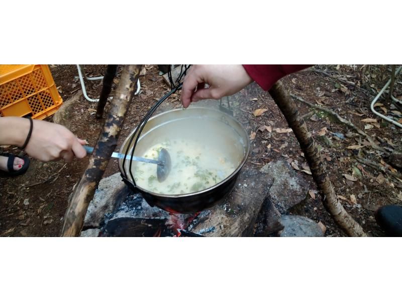 【大分・佐伯市】1組限定【1泊2日/♨️】「春の新緑/藤河内渓谷沢歩き」(焚火野営.2食/弁当/ｺｰﾋｰ・ｵﾔﾂ付)【装備無料/子供参加可】の紹介画像