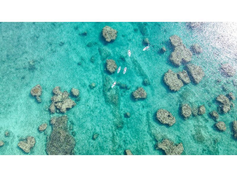 《Okinawa main island with drone photography! Popular all-clear SUP》★ No extra charge & guaranteed to look great on social mediaの紹介画像