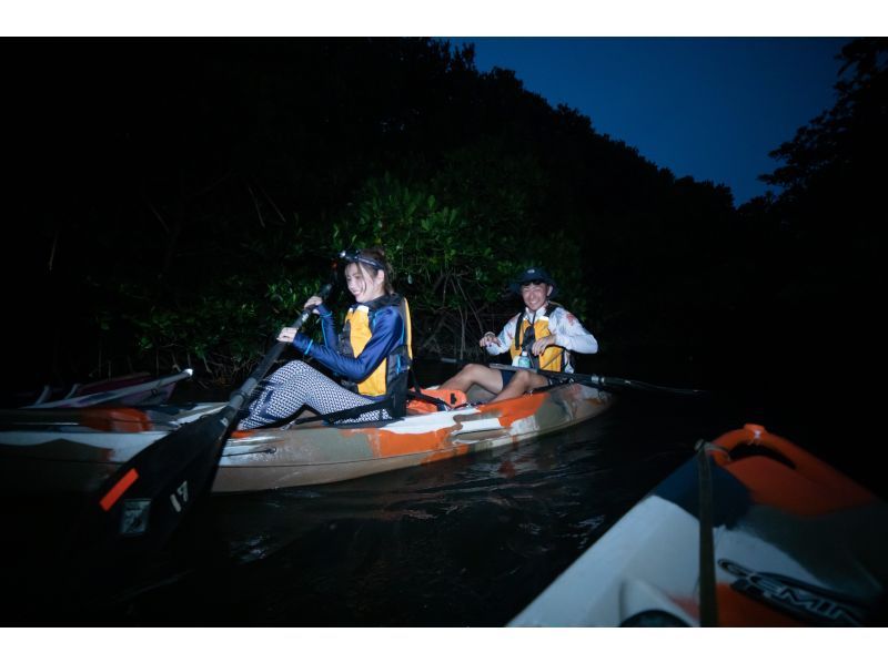 [Okinawa/Nago] Night mangrove kayak with starry sky bath and space walk in Wansaka Oura Park ☆ Explanation of stars & photography with stars in the background Spring sale fruitの紹介画像