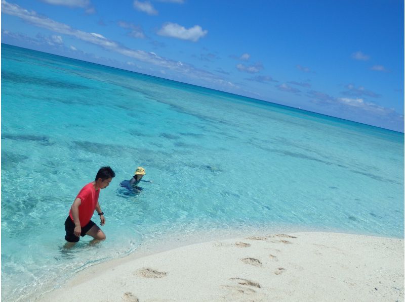 【沖縄・久米島】はての浜上陸カヤックツアー　自力で行くはての浜!!【現地集合プラン　60歳以下限定】の紹介画像