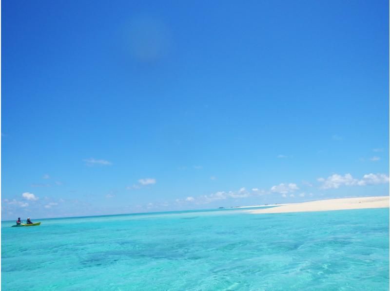 【沖縄・久米島】はての浜上陸カヤックツアー　自力で行くはての浜!!【現地集合プラン　60歳以下限定】の紹介画像