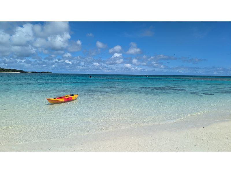 【沖縄・久米島】はての浜上陸カヤックツアー　自力で行くはての浜!!【現地集合プラン　60歳以下限定】の紹介画像