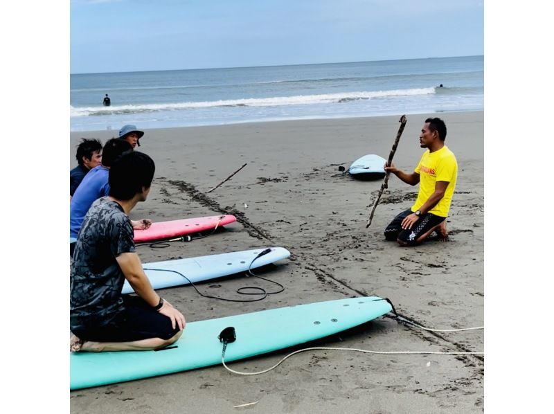 [Play experience surfing] First surfing experience (with insurance) "Kengoria Surf Academy" run by professional surfersの紹介画像