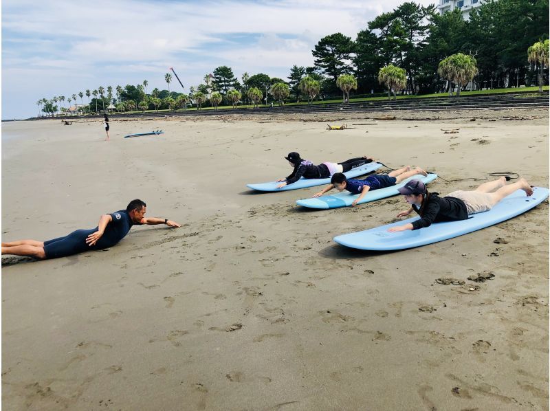 [Play experience surfing] First surfing experience (with insurance) "Kengoria Surf Academy" run by professional surfersの紹介画像