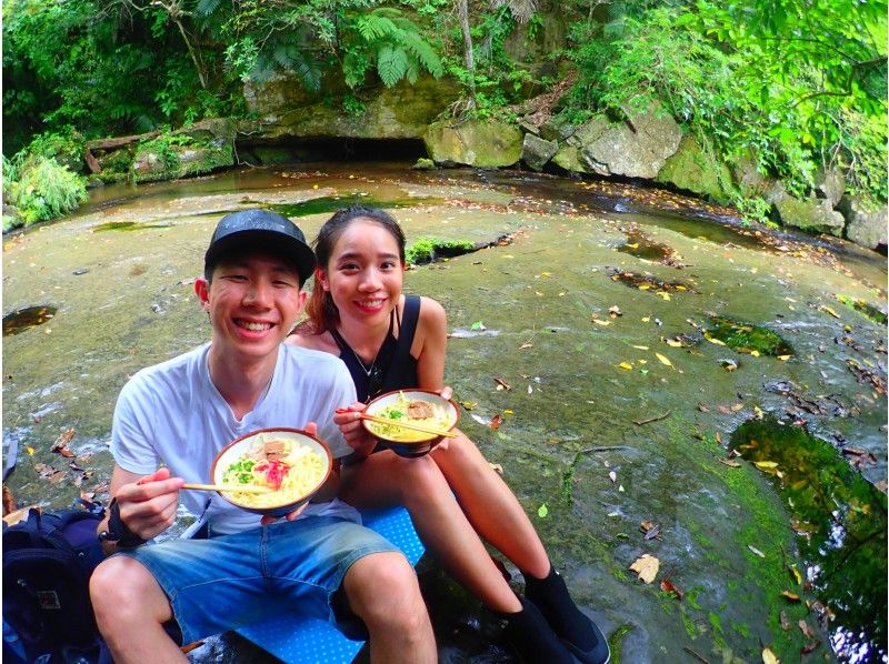 [Iriomote Island - One day] Enjoy Yaeyama soba with a spectacular view. Pinaisara Falls (basin and top of the waterfall) canoe & trekking tourの紹介画像