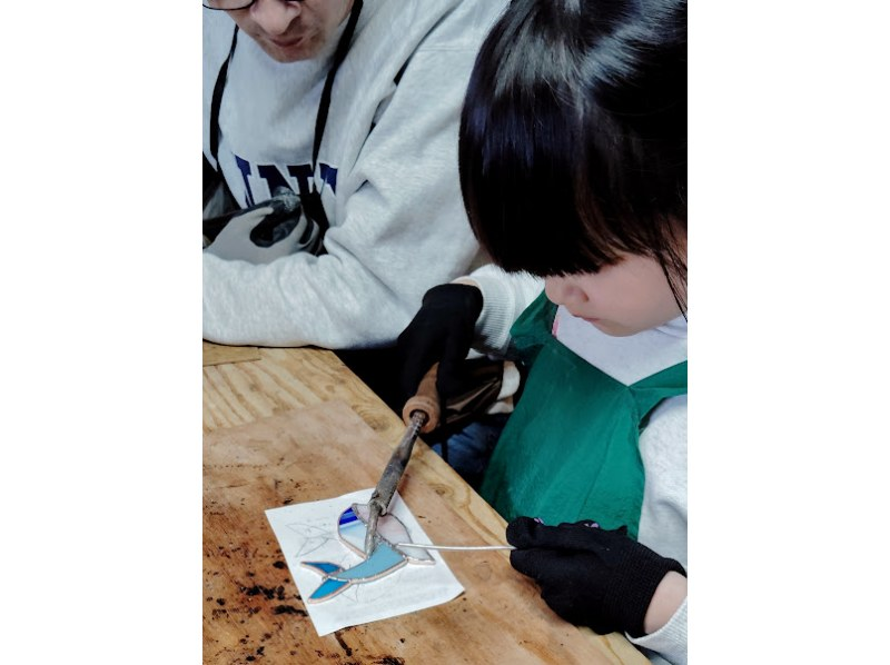[北海道/旭川]歡迎初學者！成熟的彩色玻璃製作體驗♪附帶精美禮物の紹介画像