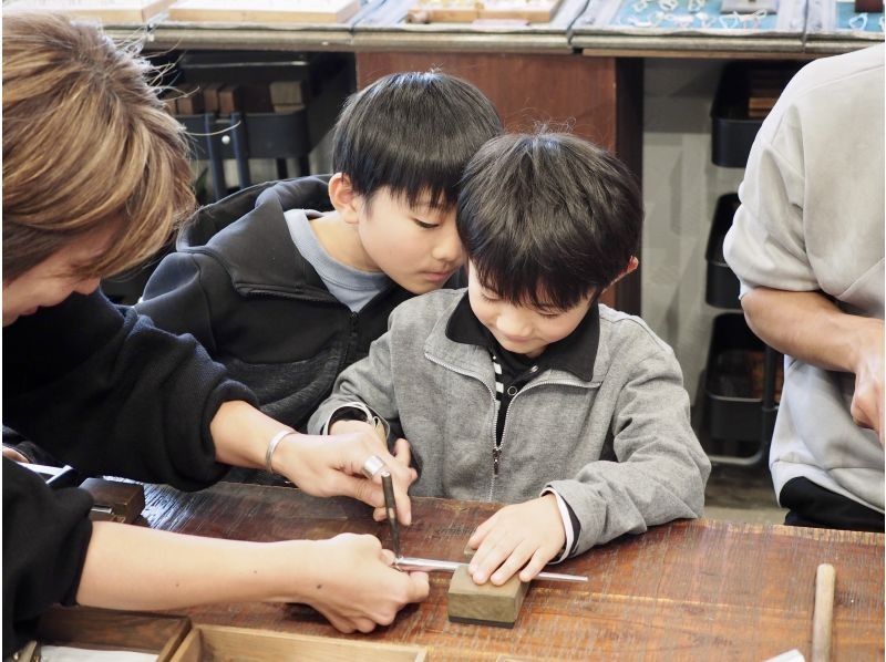 【東京・浅草橋】お子さまからシニアまで、本格的なオリジナルリングが作れるアクセサリーワークショップの紹介画像