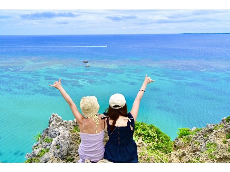 Miyakojima Marine Girls enjoying GB QUEST's Miyakojima photo tour