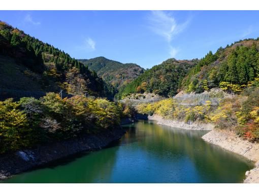 【若狭・熊川】明神湖で冒険カヤックツアー《神秘の湖で冒険カヤック!11月下旬紅葉も見頃です!》 【若狭・熊川】明神湖で冒険カヤックツアー《神秘の湖で冒険カヤック!11月下旬紅葉も見頃です!》