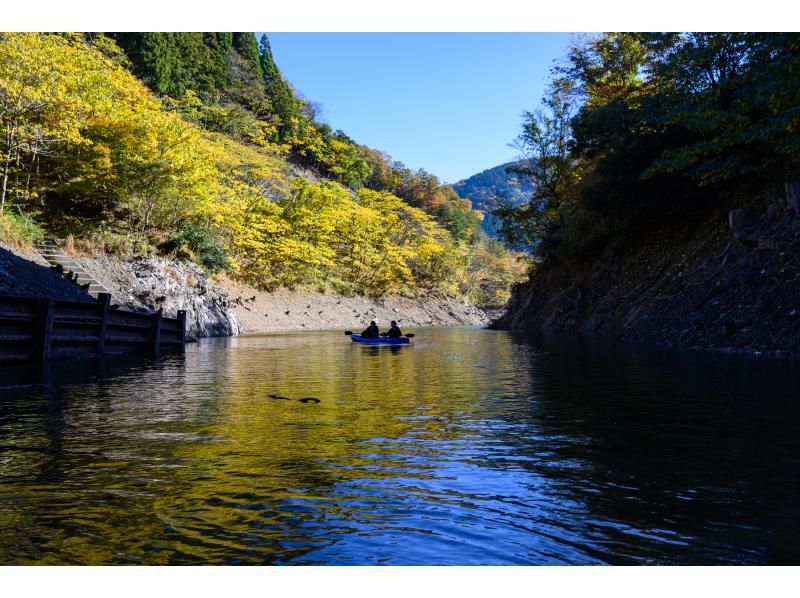 [Fukui/Wakasa] Quick 1.5 hours! Adventure kayaking on Myojin Green Mystical Dam Lake!
