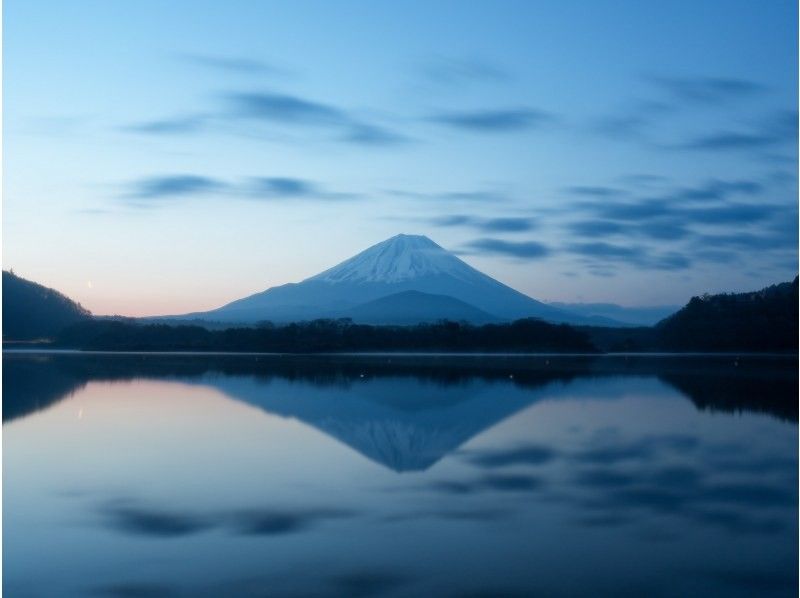 【山梨・精進湖】精進湖のステキな自然と富士山を満喫 ♪ カナディアンカヌー体験！（9：30/13：30）の紹介画像