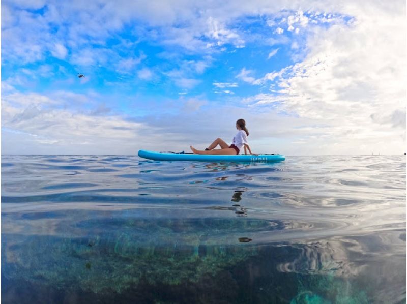 【宮古島】≪SUPヨガ ＆SUPクルージング≫ （2.5時間）体幹も心もととのう水上ヨガ体験！ドローン＆GoPro撮影無料★初心者歓迎の紹介画像