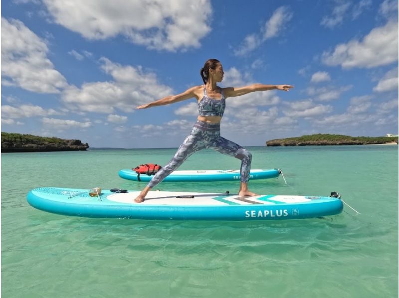 【宮古島】≪SUPヨガ ＆SUPクルージング≫ （2.5時間）体幹も心もととのう水上ヨガ体験！ドローン＆GoPro撮影無料★初心者歓迎の紹介画像