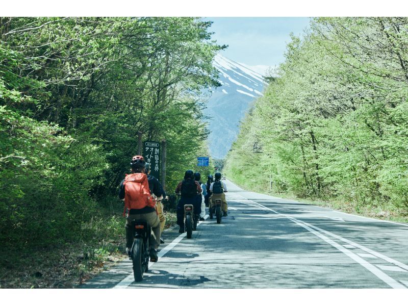 【富士吉田・忍野】＃RIDEクルーズ｜180min｜e-Fat Bikeで富士山ローカルスポットをサイクリングの紹介画像