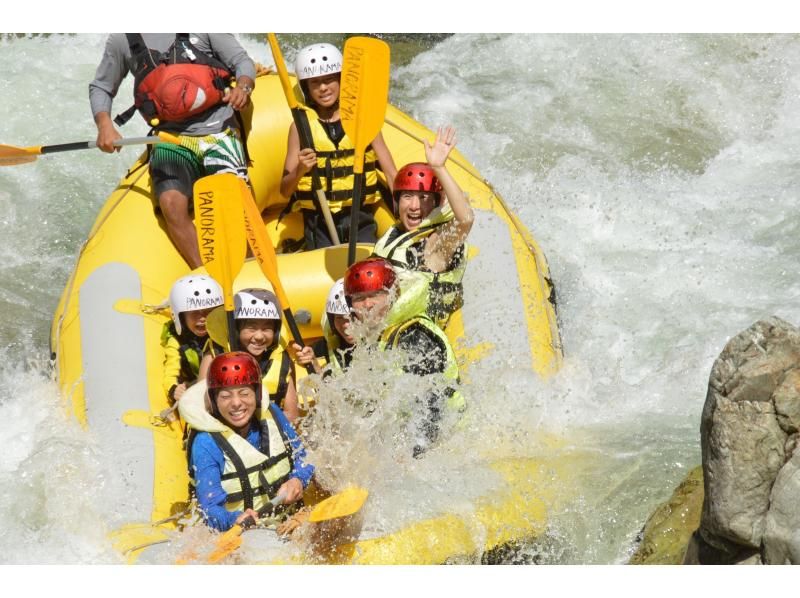 [Gunma/ Water / Minakami] exhilarating! Going down the river Rafting ...