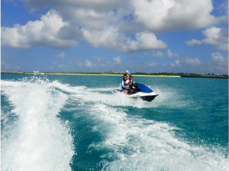 【沖縄・宮古島】☆免許保持者限定☆2時間のガイド付きツーリング　ユニの浜上陸ありの紹介画像