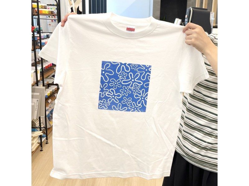 [โอซาก้า/เมืองตะวันออก] ประสบการณ์การพิมพ์ซิลค์สกรีนคู่! คุณสามารถสร้างเสื้อยืดและกระเป๋าโท้ตที่เข้ากัน!の紹介画像