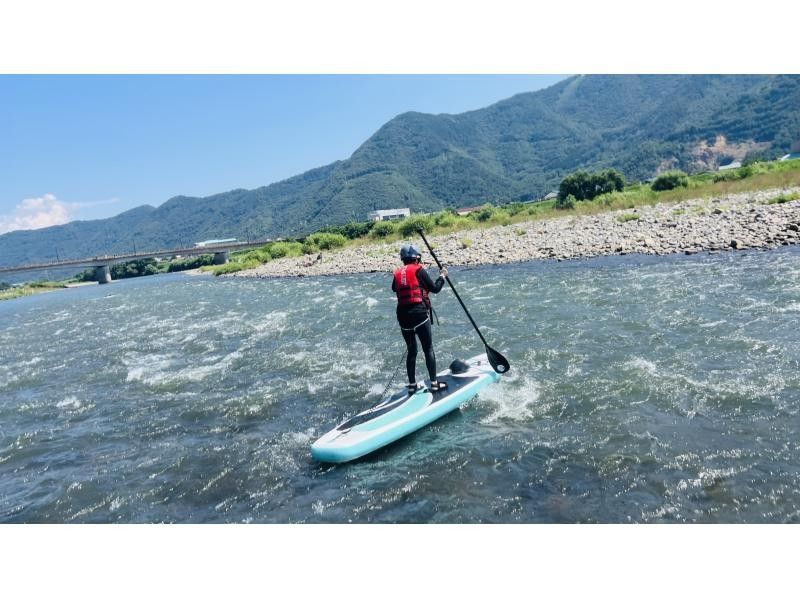 [Nagano・Chikuma] Chikuma River SUP! River SUP on the Chikuma River in front of Togura Kamiyamada Onsenの紹介画像