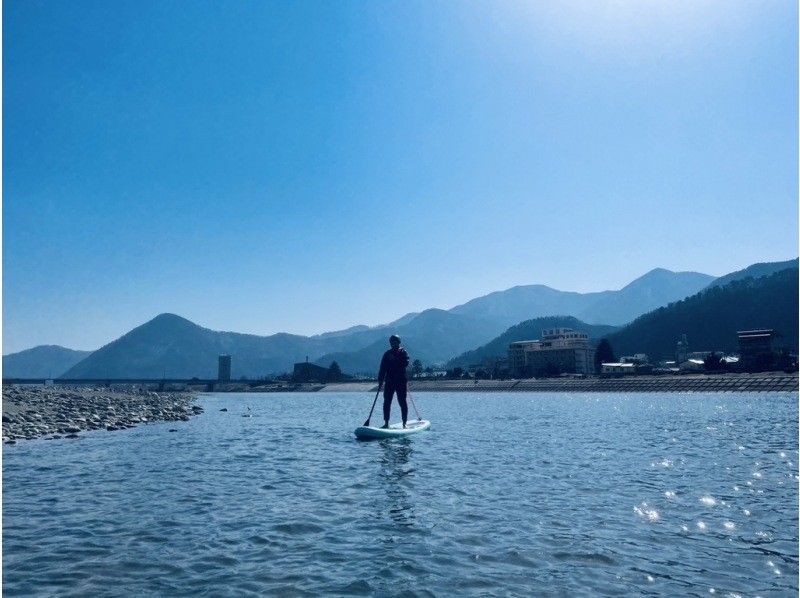 [Nagano・Chikuma] Chikuma River SUP! River SUP on the Chikuma River in front of Togura Kamiyamada Onsenの紹介画像