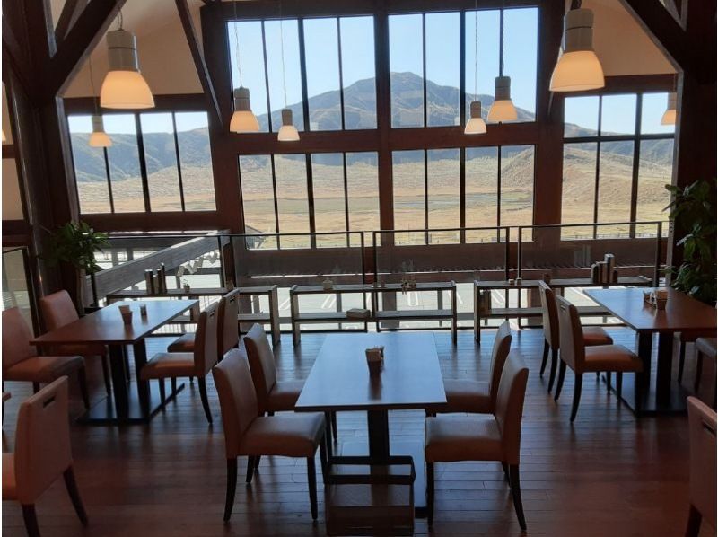 478 [Kumamoto/Aso] Route bus trip: Scenic spots Kusasenri and Mount Aso with Akagyu beef hamburger lunchの紹介画像