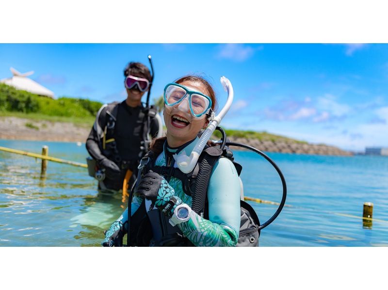 【沖縄・那覇】現地2日間PADIダイビングライセンス取得。女性お一人参加大歓迎！初心者認定27,000名超、国内トップクラスのスクールで安心の紹介画像