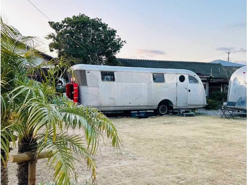 [Miyazaki, Aoshima] "Super Summer Sale 2024" Trailer house "Airstream" available for rent! Available for up to 19 hours! BBQ and theater room availableの紹介画像