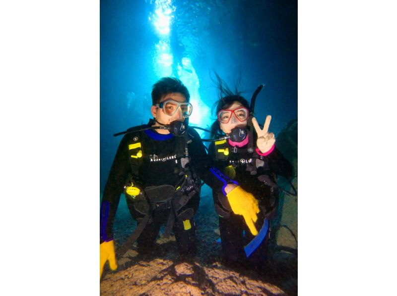 青の洞窟 体験ダイビング【沖縄・恩納村】《送迎 可能》※送迎範囲あり★GoPro撮影データ無料プレゼントの紹介画像