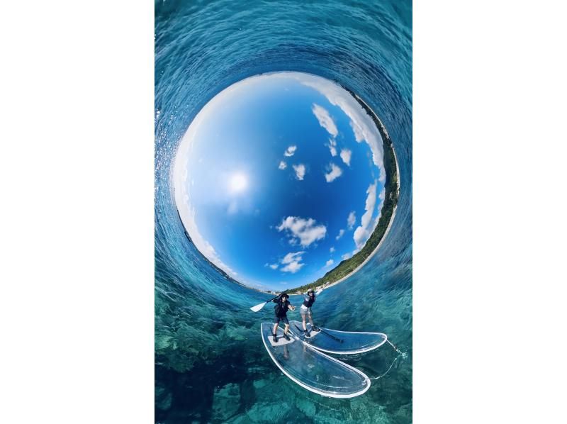 บันทึกช่วงเวลาที่เต็มไปด้วยอารมณ์ที่สุดในชีวิตของฉันบน Instagram 360 ขึ้นไปบน SUP ใสๆ และล่องไปในมหาสมุทรที่ใสราวกับคริสตัล [โอกินาว่า หมู่บ้านอนนะ โมโตบุ]の紹介画像