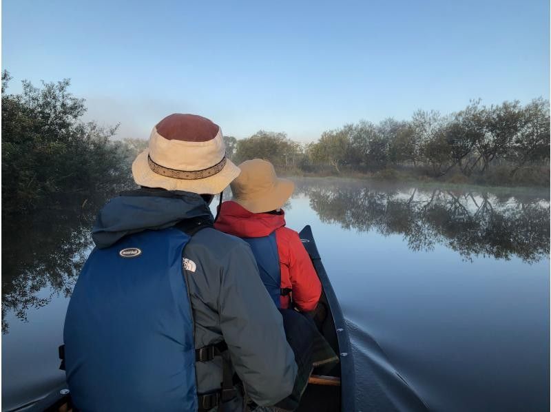 [Hokkaido Kushiro Marsh] All season canoe-spring, summer, autumn and winter canoe "Round trip of the tributary Aleknai River flowing through Kushiro Marsh" about 4 kilometersの紹介画像
