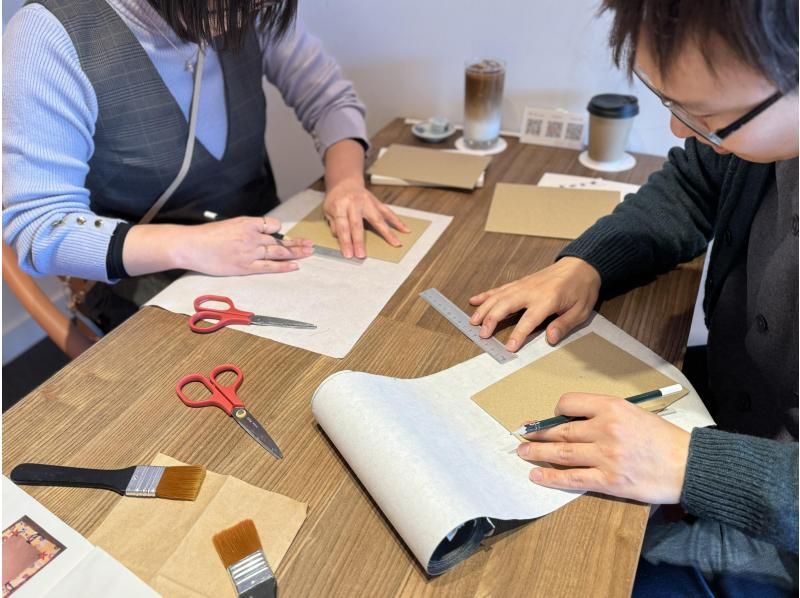 [Tokyo/Asakusa] Making a Goshuin book Let's make an earth-friendly upcycled Goshuin book! <Drink included>の紹介画像