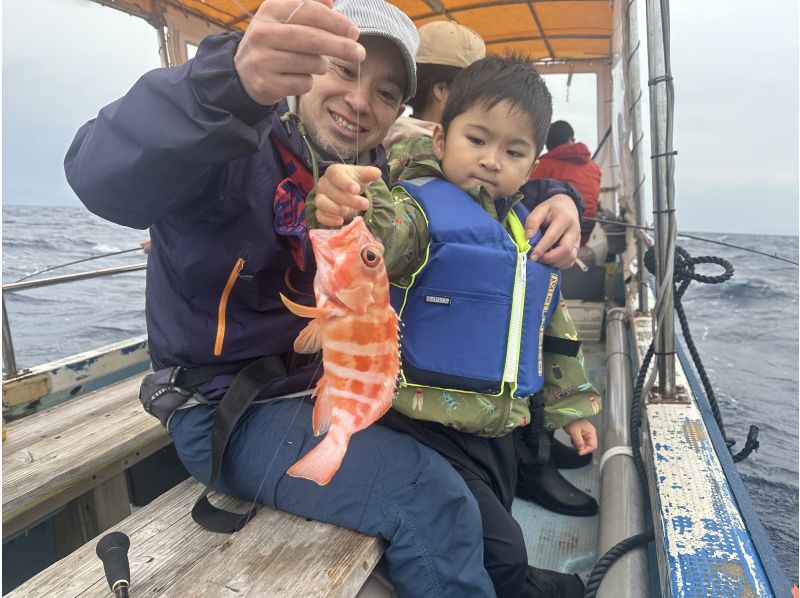 【石垣島・半日】簡単五目釣りでご家族、初めての方でも安心！お手軽船釣り体験（手ぶらOK、完全サポート、写真無料プレゼント）の紹介画像