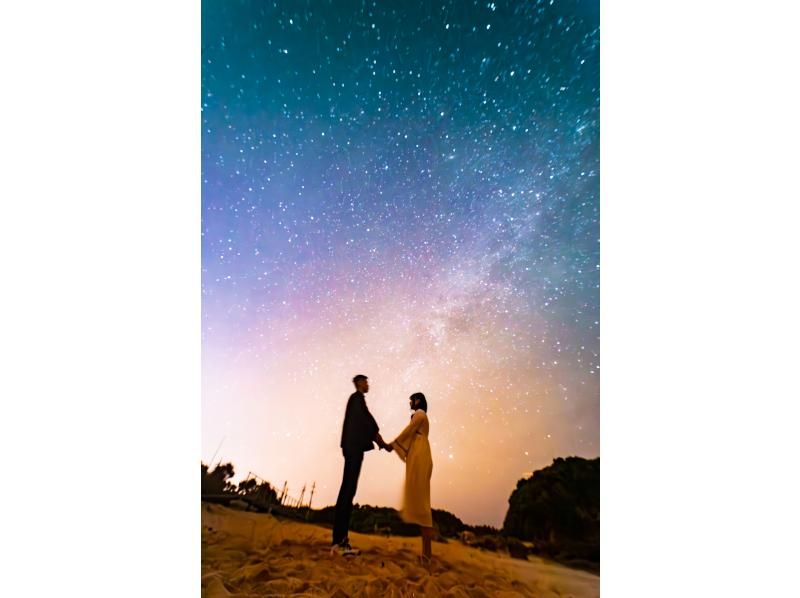 [Okinawa Main Island, Kouri Island] Starry sky photo for couples and families. Commemorative photo with the stars of Okinawa.の紹介画像