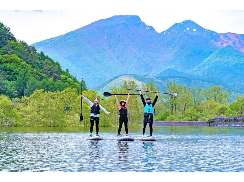 [Fukushima/Urabandai] Drone photography plan! Spectacular SUP experience & guided tour!! The only one offered in a hidden lake, recommended for both beginners and experienced people!!の紹介画像