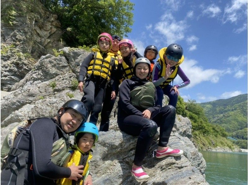 [Tokushima/Yoshinogawa] Family rafting from age 3! small group system and emphasis on fulfillment!