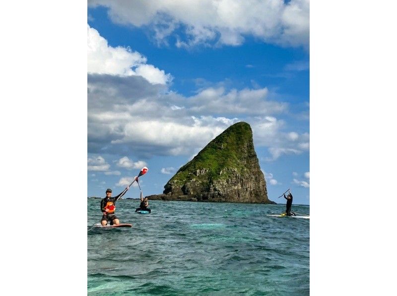 [Okinawa Yanbaru] *Private tour by reservation only* SUP & exploration one-day tour! Lunch, dessert and shower included!の紹介画像