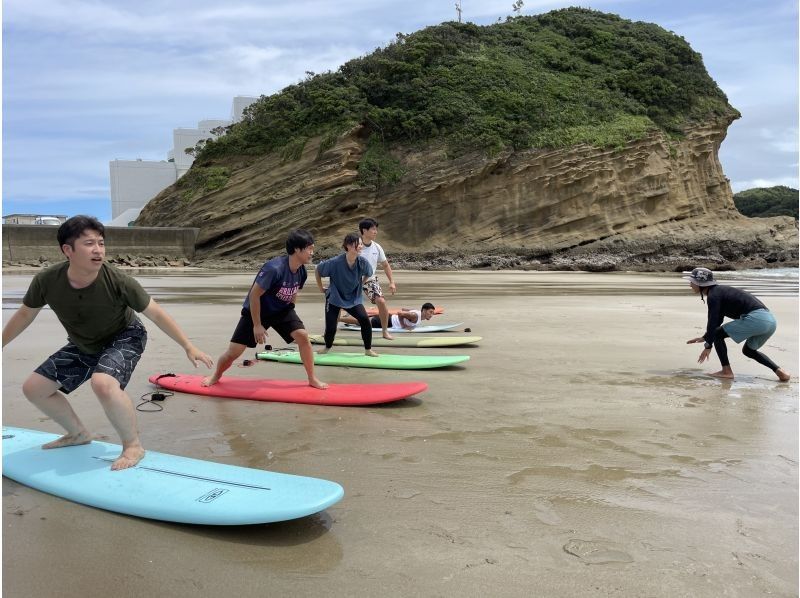 [Kagoshima/Tanegashima] Surfing lesson! Even beginners can ride the waves! With photo!の紹介画像